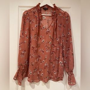 ⭐️ RW&Co Peachy Pink Sheer Blouse with Flowers